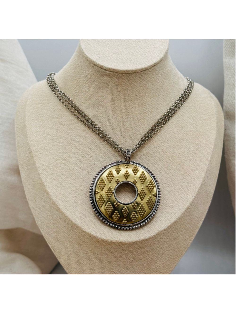 Chico’s NWT Convertible Two-Tone Medallion Statement Necklace Gold Silver